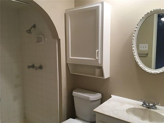 3rd image of 3720 McKinley Dr
