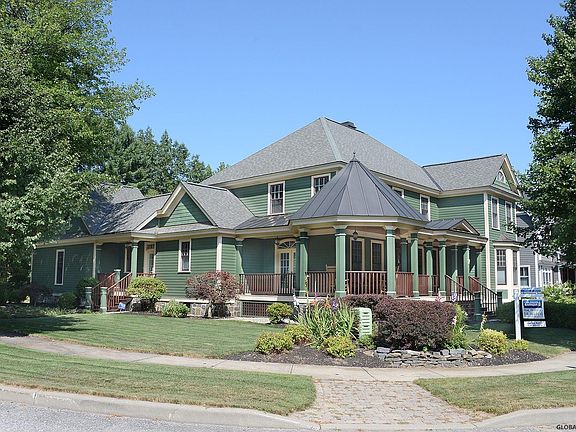 4th image of 7 Oakridge Blvd