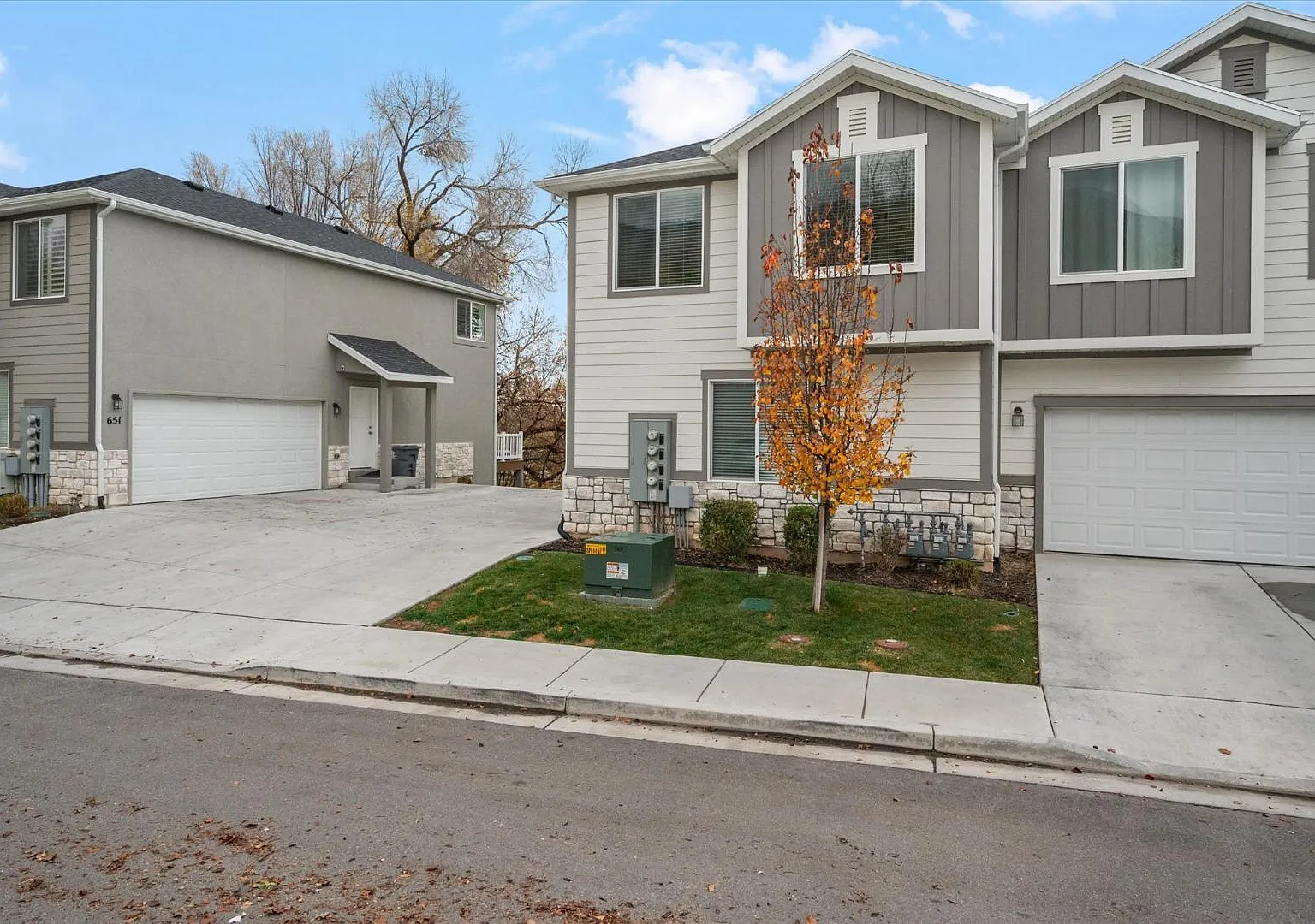 645 Plum Creek Ln - 645 S Plum Creek - Russel — Photo 2