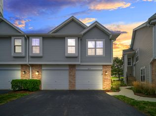 2313 Arquilla Dr, Downers Grove, IL 60515