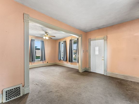 4th image of 2121 15th St #A