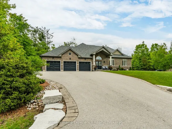 1 Topaz Ct, Oro Medonte, ON L0L 2E0