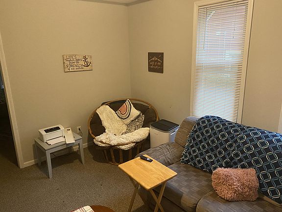 2nd image of 224 N Summit St #1