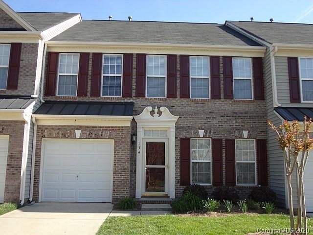 1st image of 134 Cypress Landing Dr