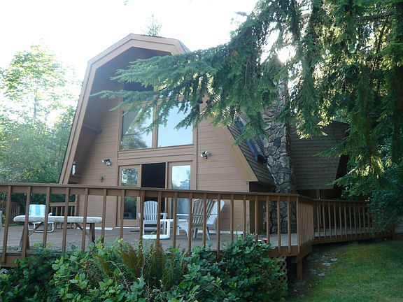 3rd image of 10108 Vista Pl