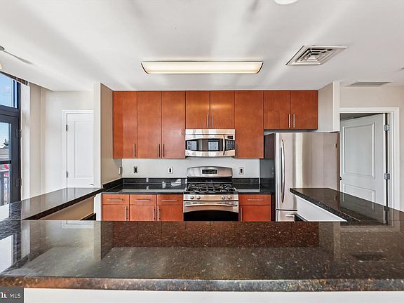 5th image of 1390 Kenyon St NW Condo 717