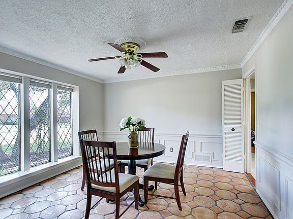 5th image of 3121 Dover Dr