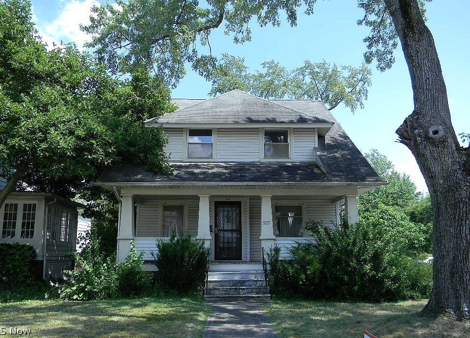 1st image of 527 Oak Knoll Ave SE