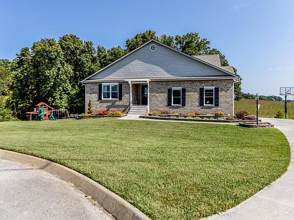 3rd image of 2908 Pembroke Pl
