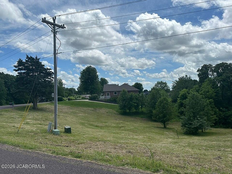 2nd image of County Road 4039
