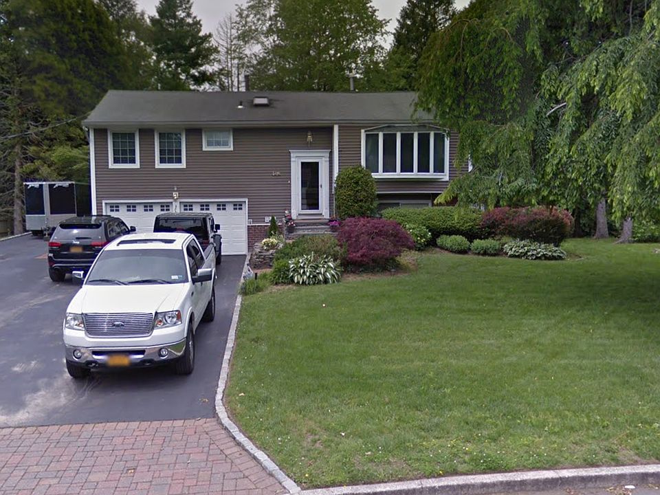 1st image of 16 Greg Ln