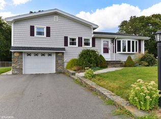 24 Jameson St, Fairhaven, MA 02719