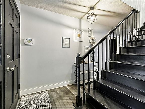 4th image of 5161 Carlisle Ct