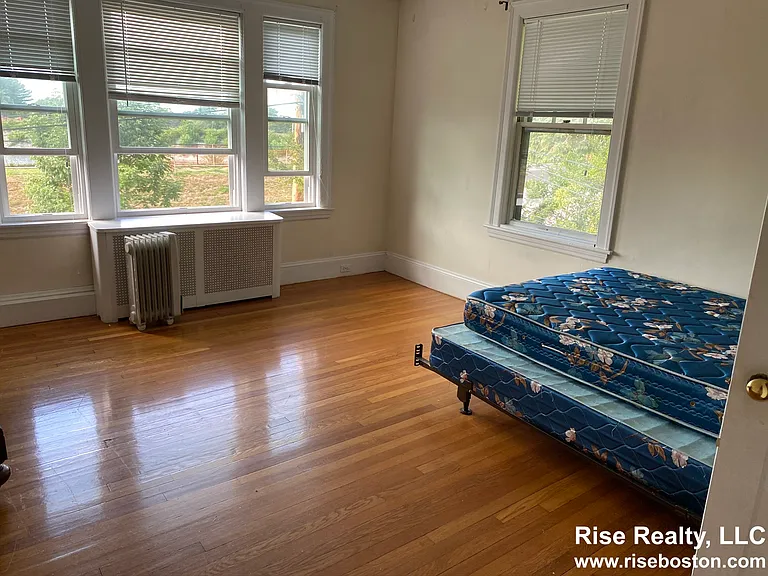 28 Manet Rd #1 — Photo 9