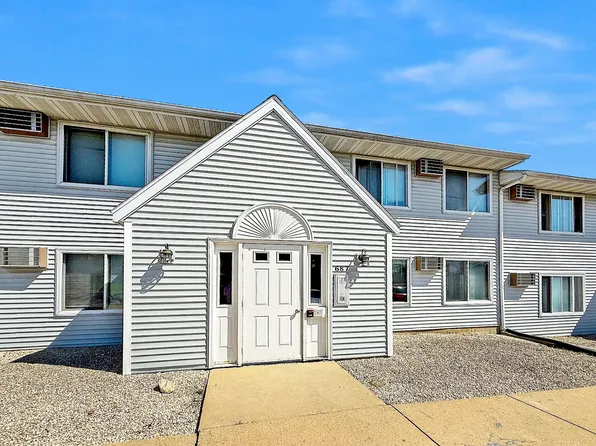 695 Wood Violet Ln APT 10, Sun Prairie, WI 53590