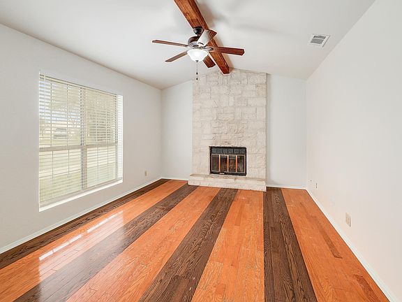 3rd image of 316-318 Highland Estates Dr