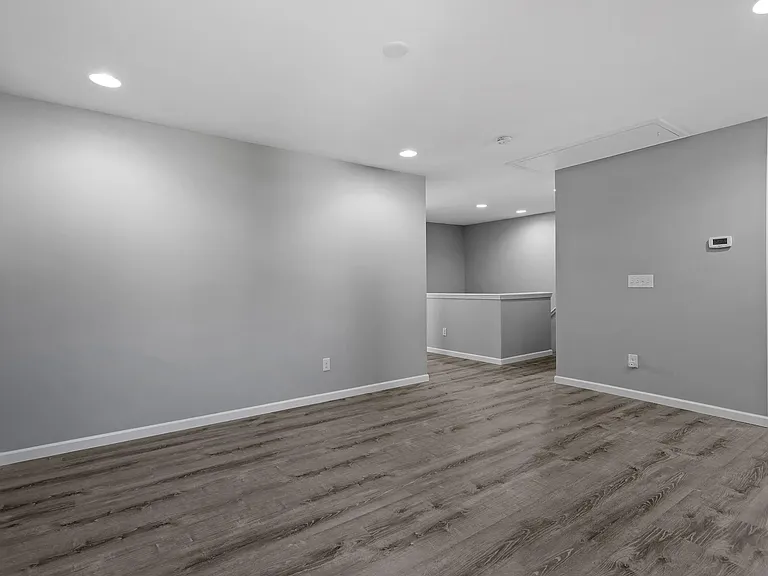 1424 Glenwater Dr — Photo 11