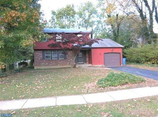 625 Bamford Rd, Cherry Hill, NJ 08003