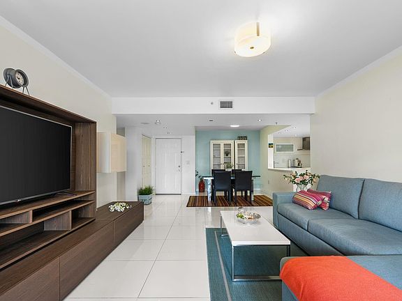 5th image of 520 SE 5th Avenue #2406