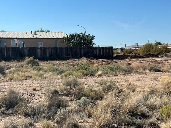 803 Callejon De Los Tulipanes, Belen, NM 87002