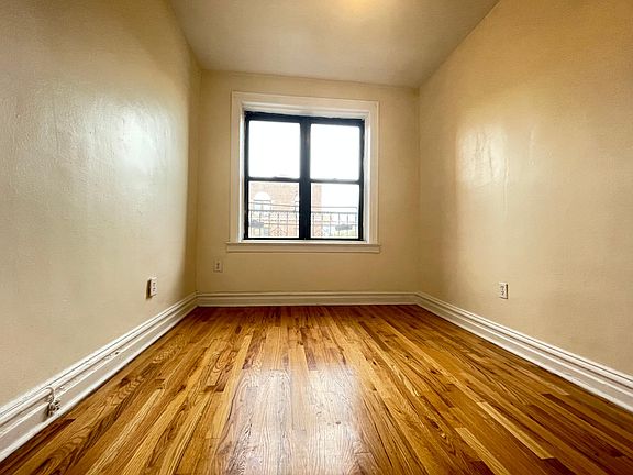 4th image of 318 Fairmount Ave #11E