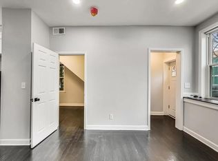 2023 W Melrose St #1R, Chicago, IL 60618