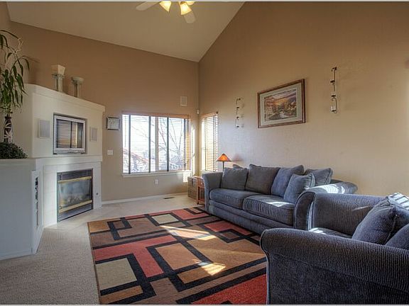 Living Room with Gas Fireplace