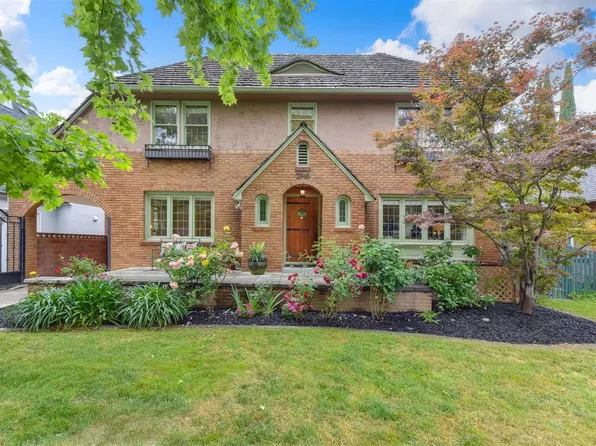 2948 25th St, Sacramento, CA 95818