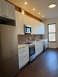 91 Greenpoint Avenue, #7