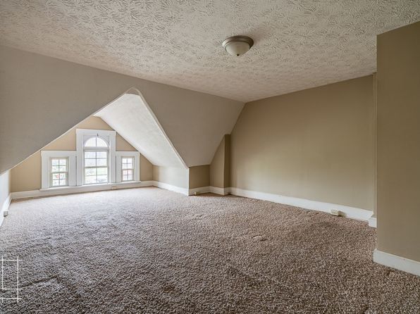 1489 E Broad St #11.5