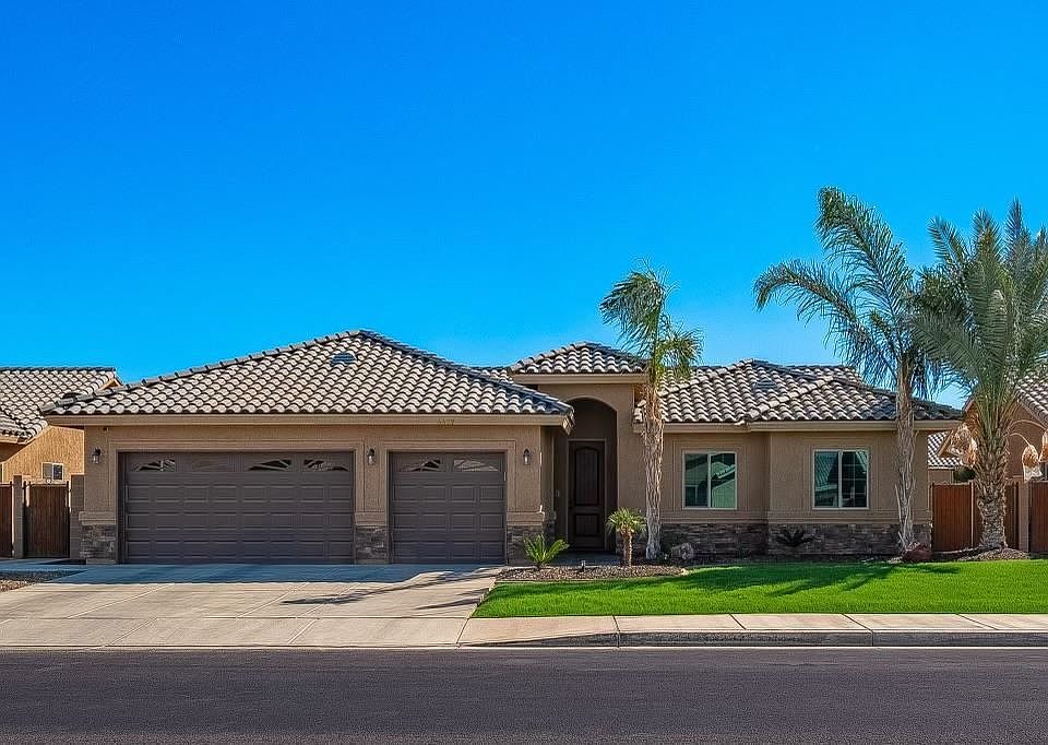1st image of 4429 W 25th Ln
