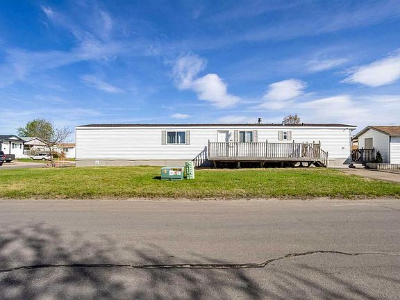 2nd image of 101 N Clausen Cres