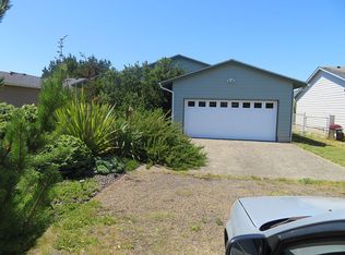 33415 H Pl, Ocean Park, WA