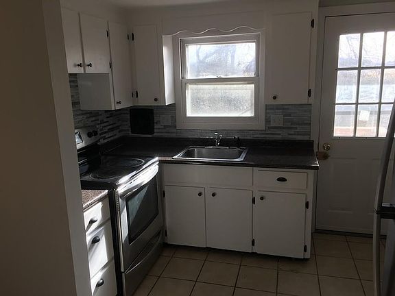 2nd image of 681 State Rd APT 8