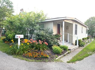 554 Elm Dr, Holland, MI