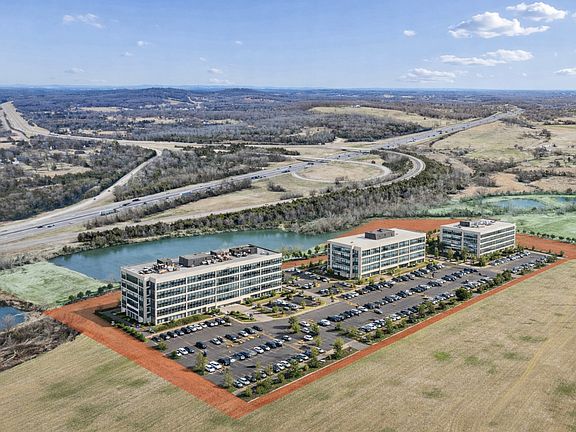 3rd image of 2280 Tuckers Gap Rd