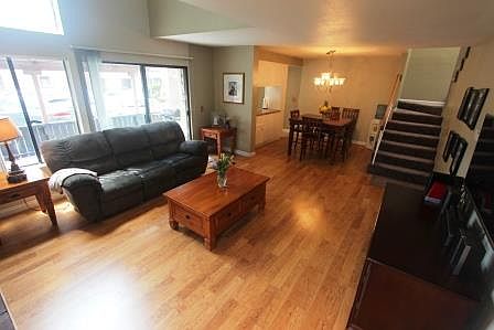 2nd image of 3615 Sequoia Cir