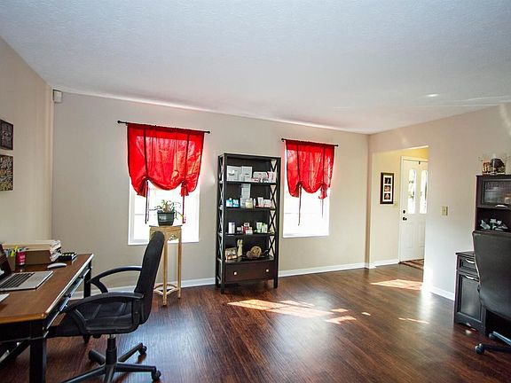 5th image of 3842 Tara Brooke Way