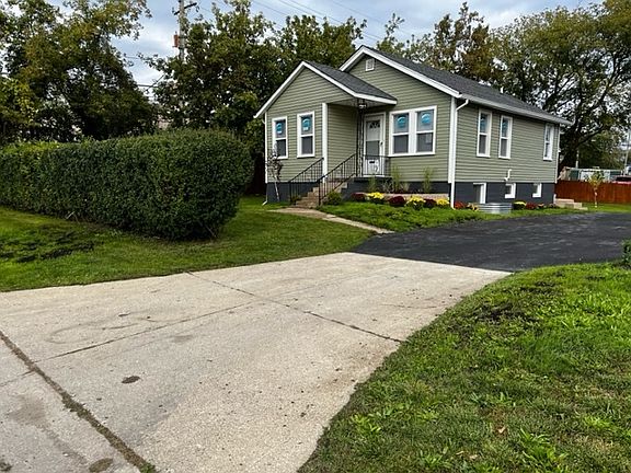 2nd image of 2217 Honore Ave