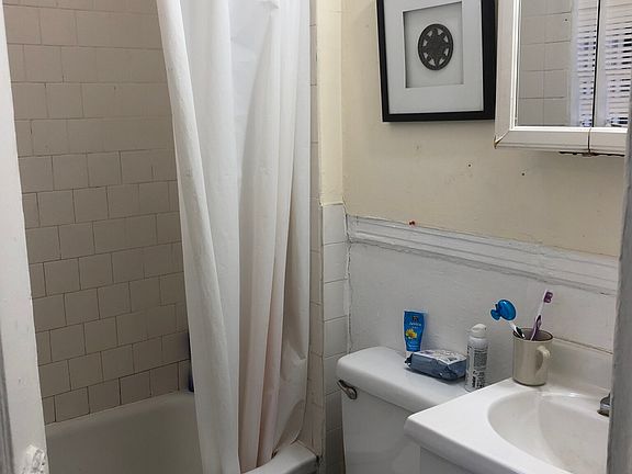 5th image of 447 Park Dr #2F