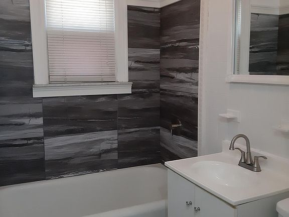 2nd image of 124-01 109th Ave