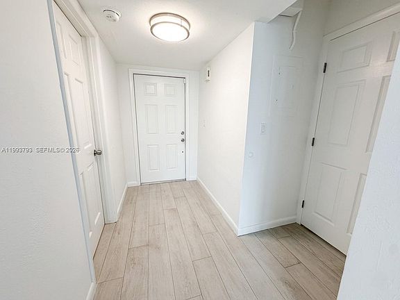 3rd image of 10359 SW 209th Ln