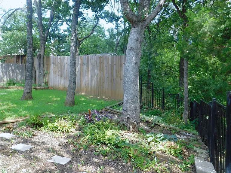 108 Red Bluff Dr — Photo 37