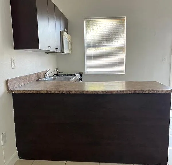 12820 NW 17th Pl — Photo 8