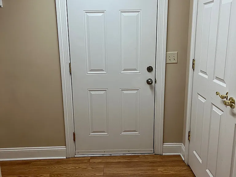 2672 Gardenia Ave #1 — Photo 18