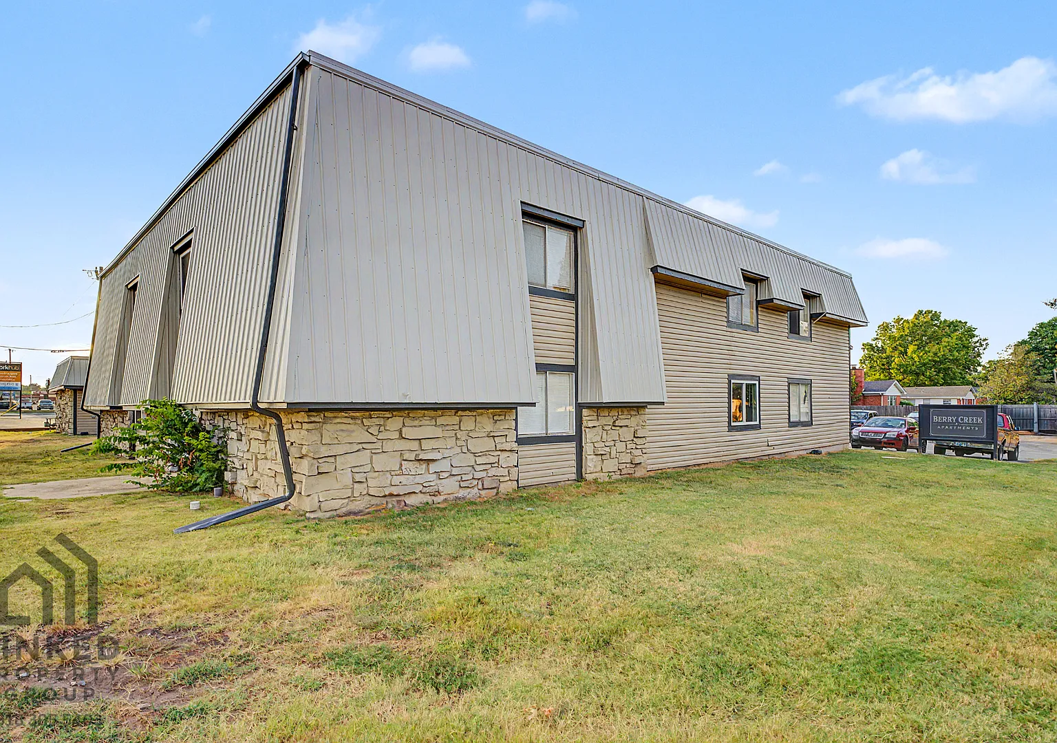 6551 E 31st St Tulsa, OK 74145 — Photo 2