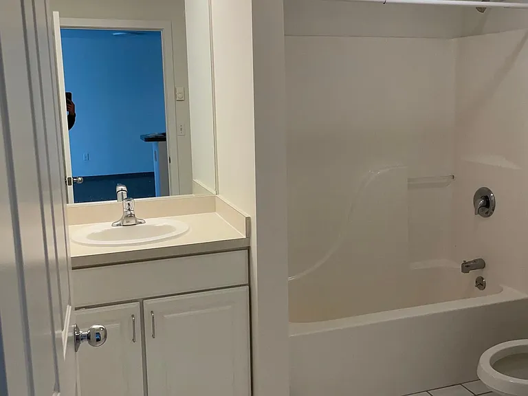 30 Franklin St #227 — Photo 2