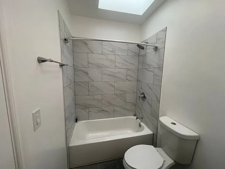 4393 N Elston — Photo 8