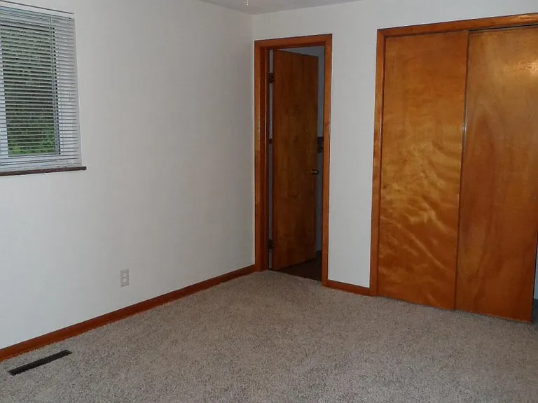 4194 Weller Dr — Photo 6