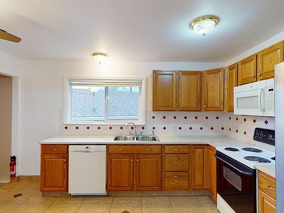 2nd image of 2623 Cooper Ave